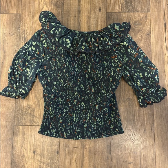 Ivy City Co. Green Holly Smocked Top - Picture 2 of 4